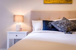 4 So Much More Family apartment sleeps 4 - parking
